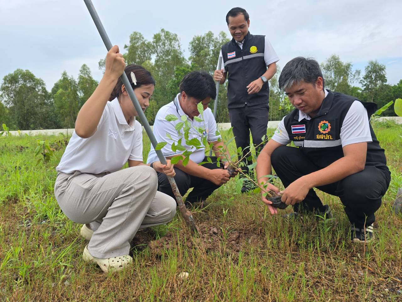 title - “ปลูกเพื่อเปลี่ยน เปลี่ยนเพื่อยั่งยืน เทิดไท้องค์ทศมราชา”